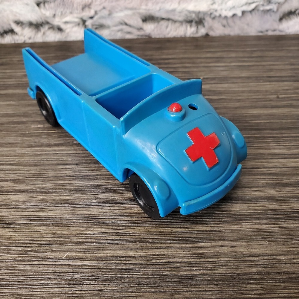 Vintage 1976 Richard Scarry Playskool Ambulance Medical‎ Truck Blue Puzzletown